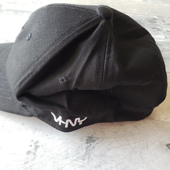 NWT - Vivienne Hu VHNY Baseball Cap - Logo Cotton Ball Cap in Black and White - Picture 3 of 5